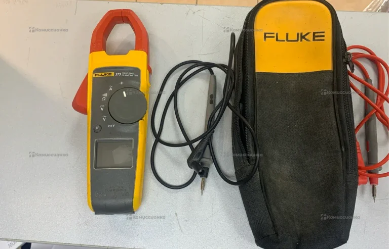 Токоизмерительные клещи Fluke 373