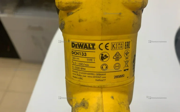 Перфоратор Dewalt DCH133 2X2.0