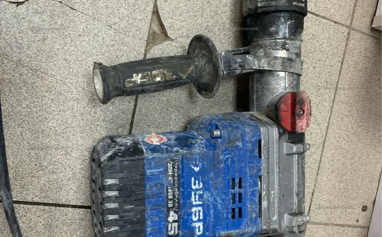 Перфоратор ЗУБР зпм 45 1350