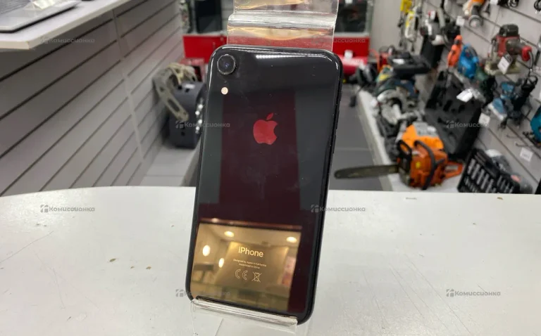 Apple iPhone Xr 64 ГБ.