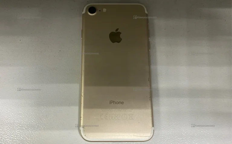 Apple iPhone 7 2/32 ГБ