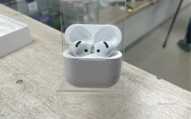 Купить Наушники Air Pods 4 б/у , в Москва и область Цена:7900рублей