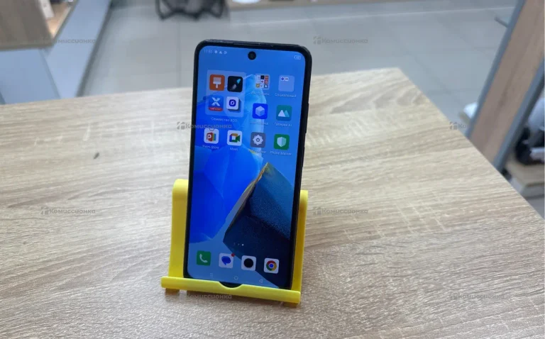 Infinix Hot 30 Play 8/128 ГБ
