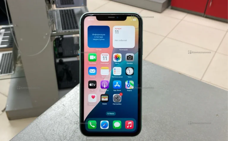 Apple iPhone 11 4/64 ГБ