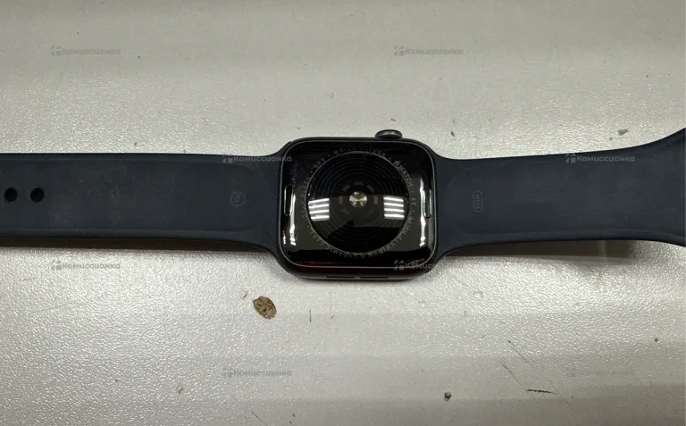 Часы Apple Watch SE 44mm