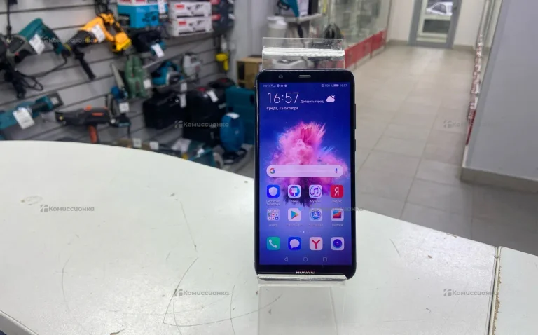 Huawei P smart 3/32 ГБ