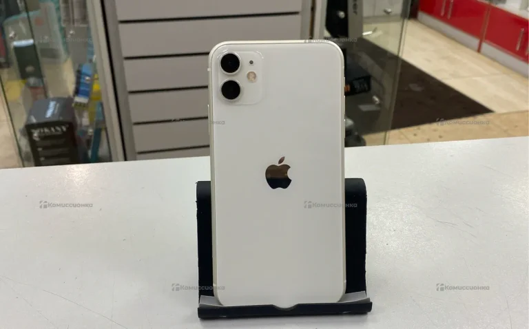 Apple iPhone 11 4/64 ГБ