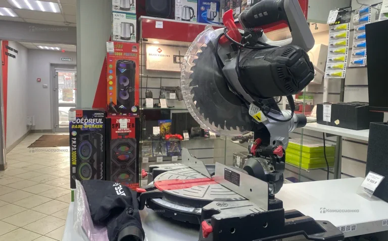 Пила торцовочная Зубр зпт -255-1800 лм2