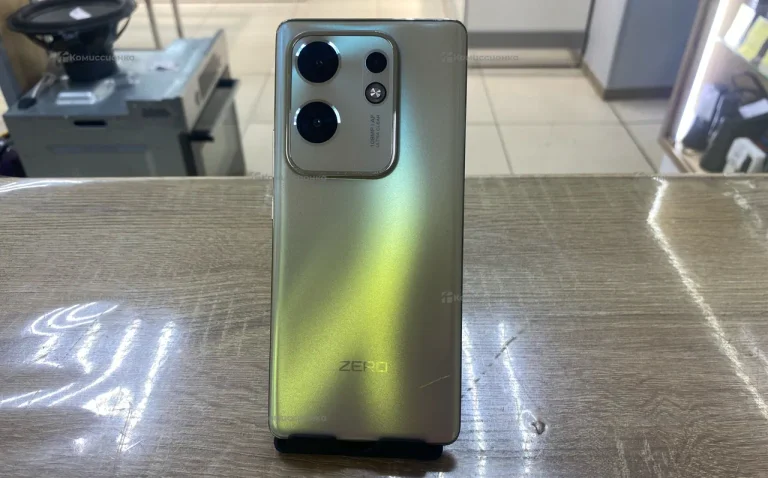 Infinix Zero 30 8/256 ГБ