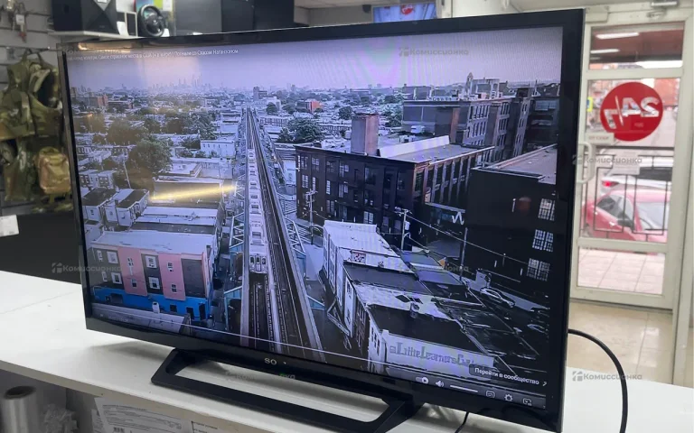 Телевизор Sony KDL-32RE303