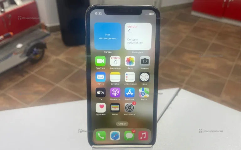 Apple iPhone X 3/64 ГБ