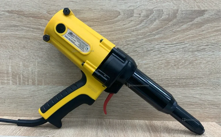 Заклепочник  Skytools SK 1006