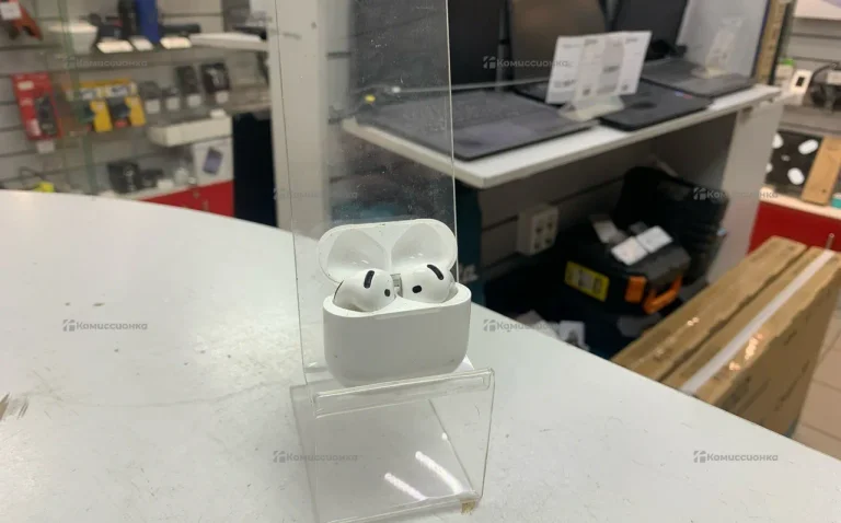 Наушники  AirPods 4