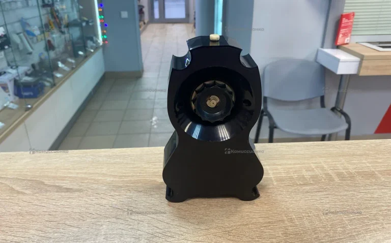 Часы  механические настольные