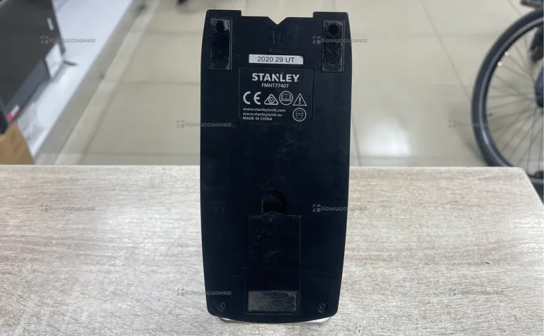 Детектор скрытой проводки Stanley s300