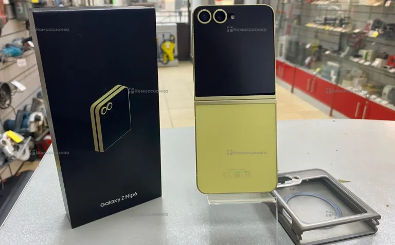 Samsung Galaxy Z Flip6 12/512 ГБ