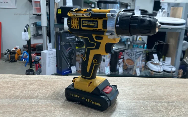 Дрель шуруповерт Dewalt DF331D копия