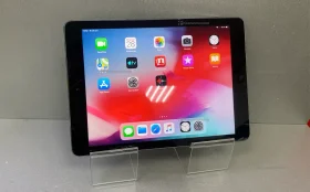 Планшет Apple iPad Air 16Gb Wi-Fi