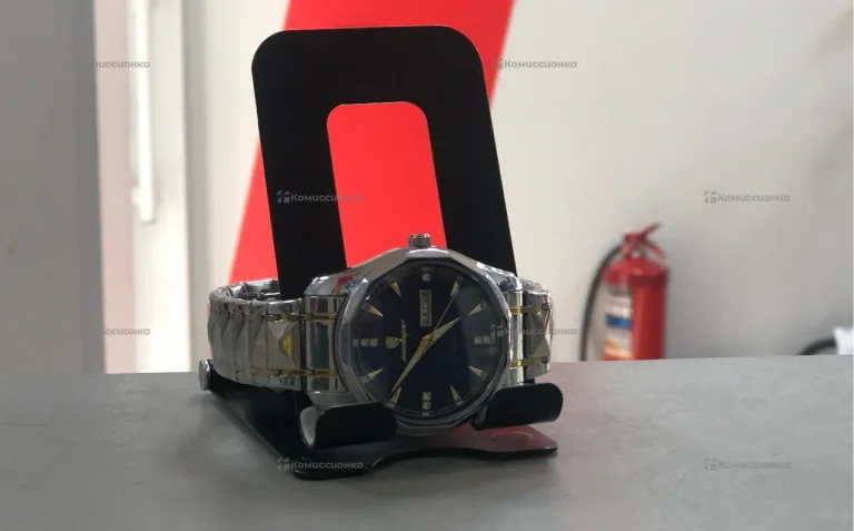 Часы  кварцевые QUARTZ