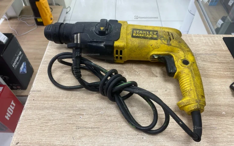 Перфоратор Stanley fmer524