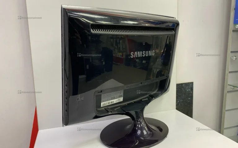 Монитор Samsung SyncMaster T200GN