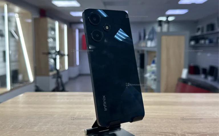 Infinix Hot 30i 4/64 ГБ