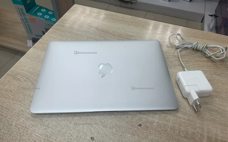 Ноутбук  Apple MacBook Air 2017