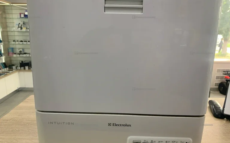 Посудомоечная машина Electrolux Esf 2410