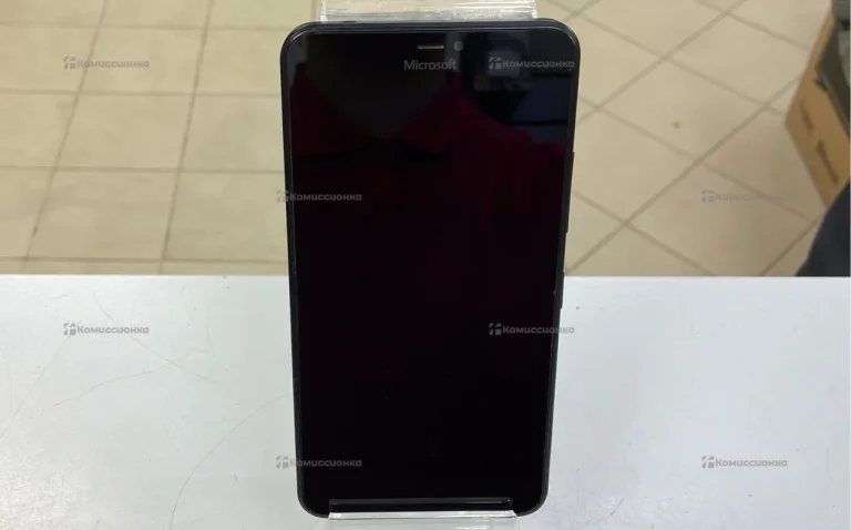 HTC Windows Phone 8X 1/16 ГБ