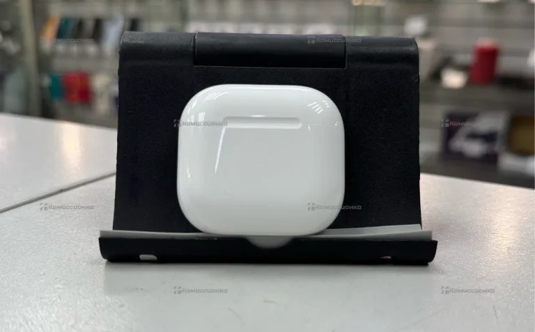 Наушники AirPods 4