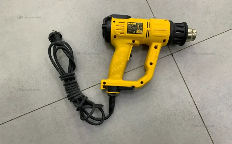 Профессиональный строительный фен dewalt D26414