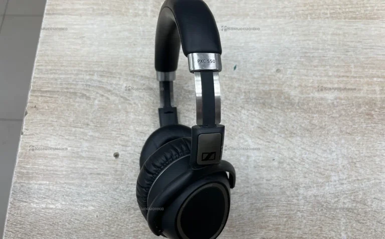 Наушники  Sennheiser PXC 550