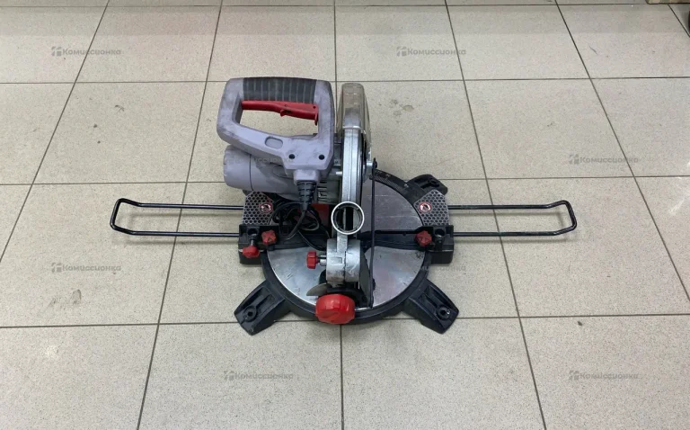 Пила торцовочная Practyl J1G-ZPA-210D