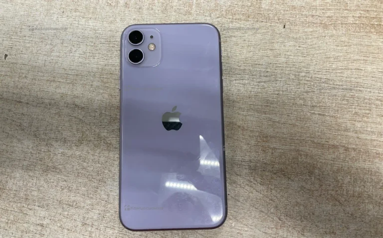 Apple iPhone 11 4/128 ГБ