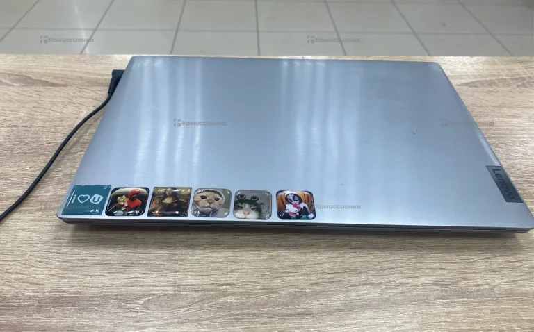 Ноутбук  Lenovo 82HL