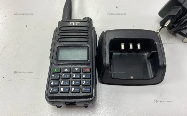 Рация «TYT TH-UV98».