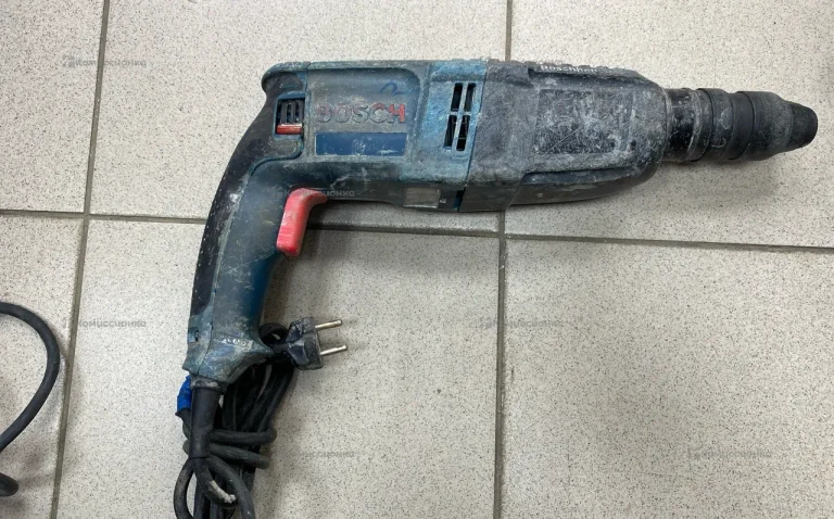 Перфоратор Bosch 2-26 DFR