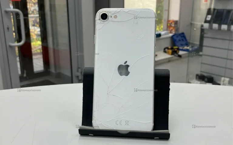 Apple iPhone SE 64Gb