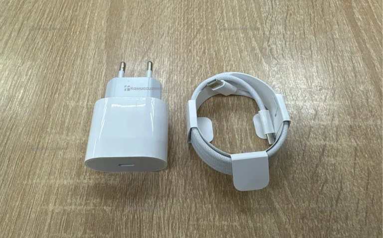 Зарядка Apple.