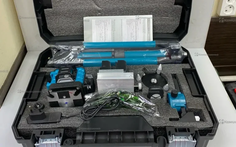 Лазерный уровень Makita