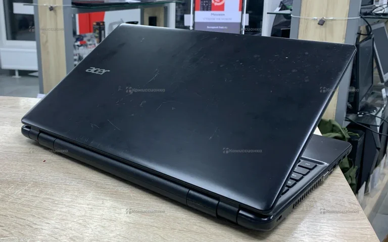 Ноутбук Acer V3-551G