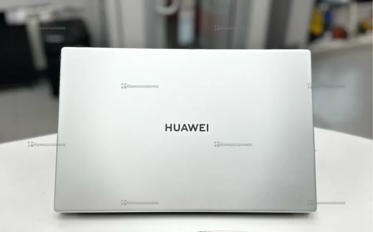 Ноутбук  huawei bom—wxx9