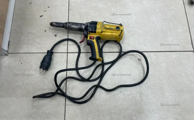 Заклепочник Absolut skytools  SK1006