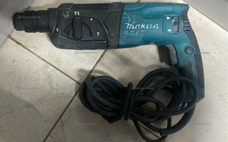Перфоратор makita HR2470