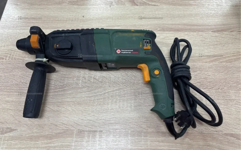 Перфоратор Калибр ЭП-800/26