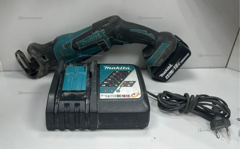 Сабельная пила Makita DIR 185