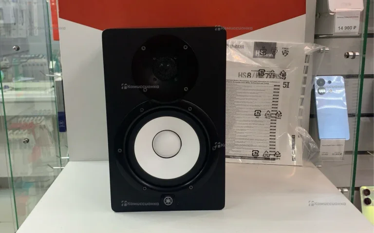 Студийный монитор Yamaha HS7