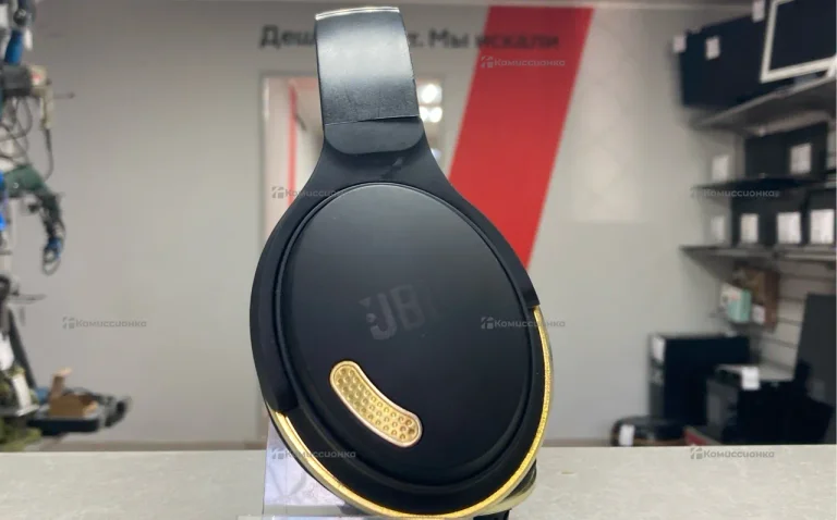 Наушники  JBL
