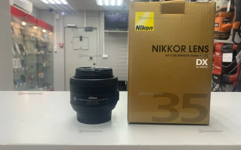 Объектив NIKKOR LENS AF-S DX NIKKOR 35mm f/1.8G