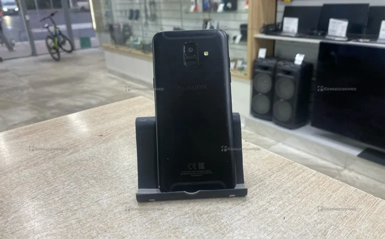 Samsung Galaxy A6 (2018) 3/32 ГБ